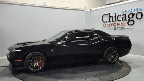 Pitch Black Clearcoat 2016 Dodge Challenger SRT Hellcat