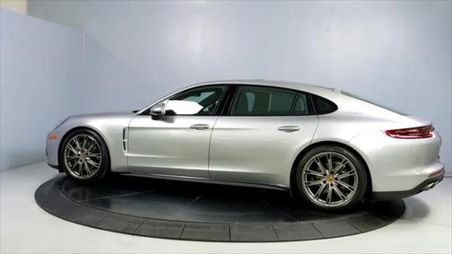 2018 Porsche Panamera 4S Executive