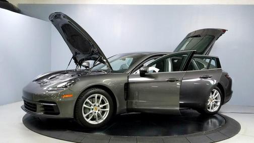 2017 Porsche Panamera 4S
