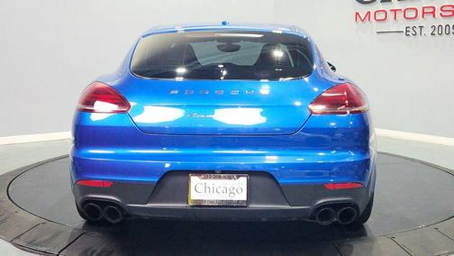 2015 Porsche Panamera GTS
