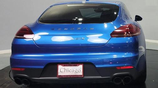 2015 Porsche Panamera GTS
