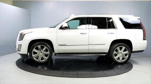 2018 Cadillac Escalade Luxury