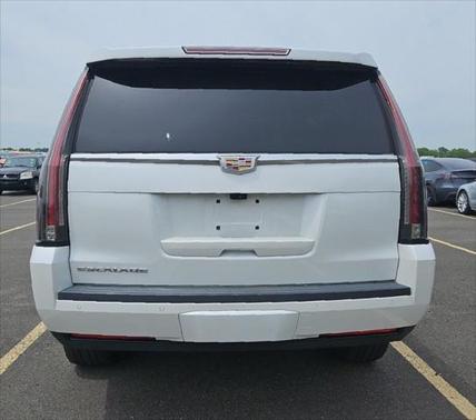 2018 Cadillac Escalade Luxury