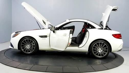 2017 Mercedes-Benz AMG SLC 43 Base