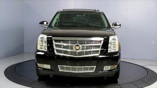 2013 Cadillac Escalade Platinum Edition