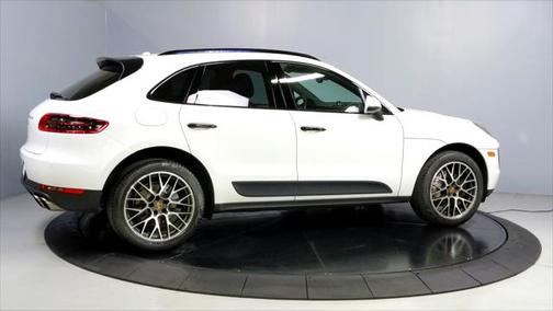 2018 Porsche Macan Base