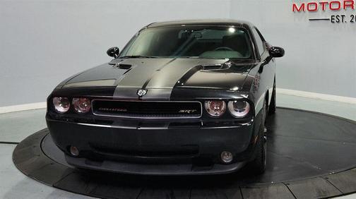 Brilliant Black Crystal Pearlcoat 2009 Dodge Challenger SRT8