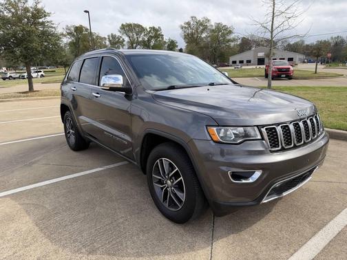 Granite Crystal Metallic Clearcoat 2018 Jeep Grand Cherokee Limited