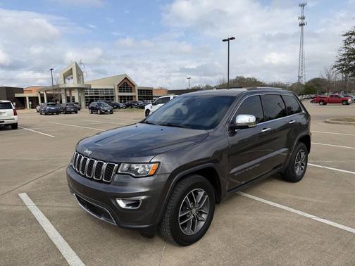 Granite Crystal Metallic Clearcoat 2018 Jeep Grand Cherokee Limited