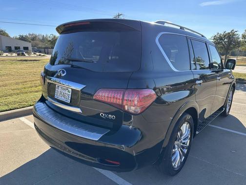 2015 INFINITI QX80 Base