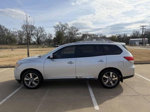 2013 Nissan Pathfinder Platinum