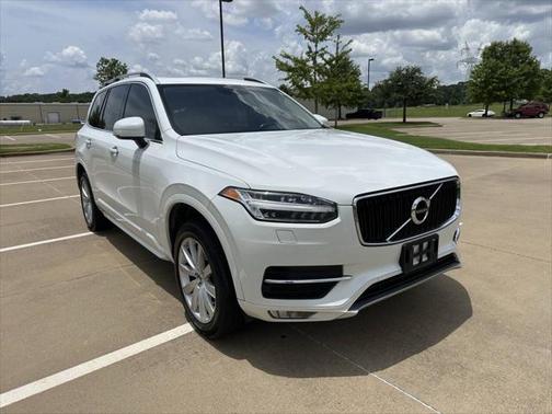 2018 Volvo XC90 T5 Momentum