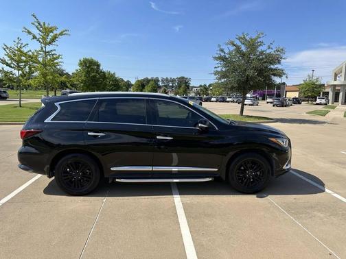 2017 INFINITI QX60 Base