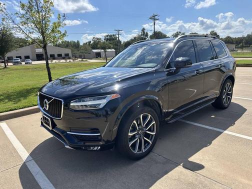2018 Volvo XC90 T6 Momentum