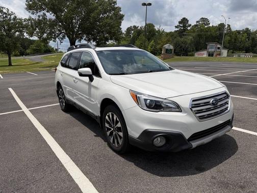 Crystal White Pearl 2016 Subaru Outback 2.5i Limited