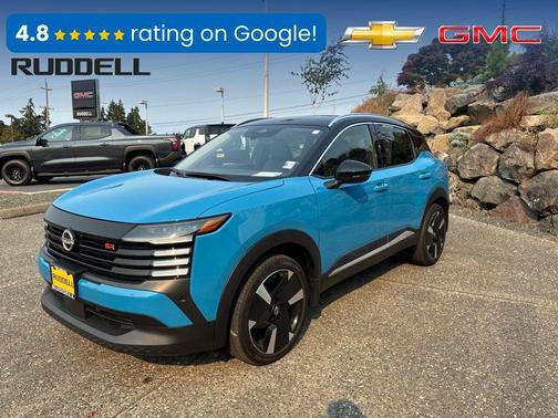 Arctic Ice Blue Metallic/Super Black 2025 Nissan Kicks SR