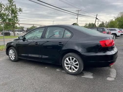 Black 2012 Volkswagen Jetta SE