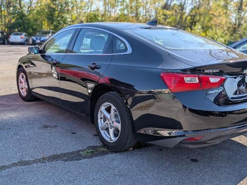 2016 Chevrolet Malibu LS