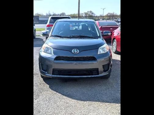 2012 Scion xD 5-Door Hatchback 5-Spd MT