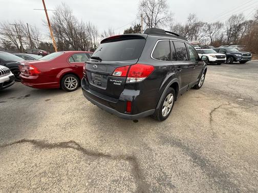 2010 Subaru Outback 2.5 i Premium