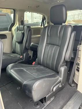 2015 Chrysler Town & Country Touring