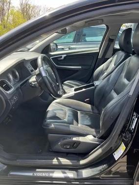 Black 2013 Volvo S60 T5