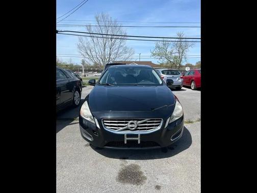 Black 2013 Volvo S60 T5