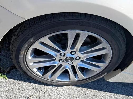 2014 Lincoln MKZ Hybrid Base