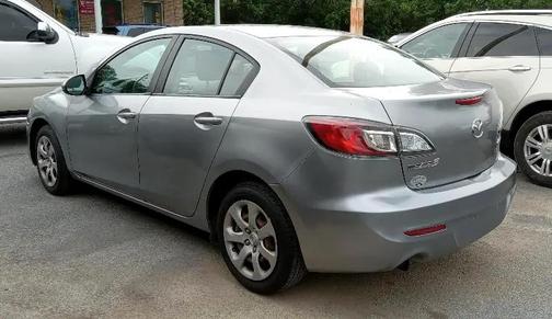 2013 Mazda Mazda3 i Sport