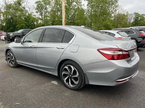 gray 2017 Honda Accord EX-L