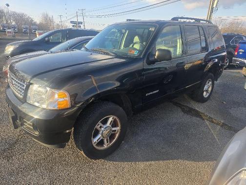 2004 Ford Explorer XLT