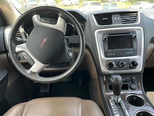 White 2014 GMC Acadia SLT-1