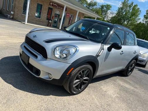 Silver 2013 MINI Countryman Cooper