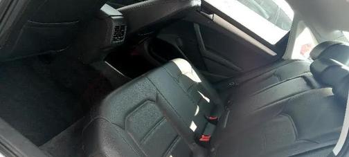 2013 Volkswagen Passat 2.5 SE