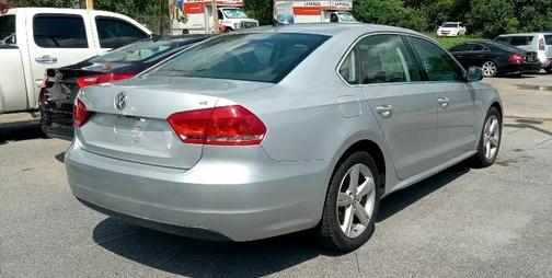 2013 Volkswagen Passat 2.5 SE