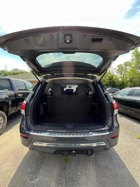 Gray 2013 Nissan Pathfinder SV