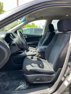 Gray 2013 Nissan Pathfinder SV