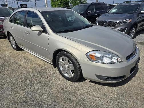 Champagne 2011 Chevrolet Impala LT