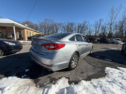 2016 Hyundai SONATA Sport