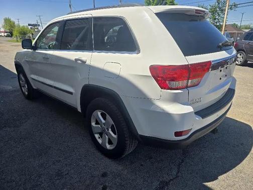 White 2013 Jeep Grand Cherokee Laredo