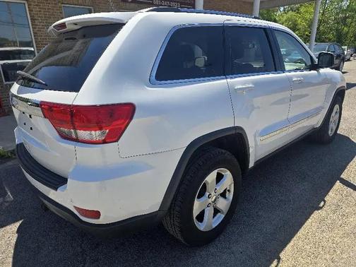 White 2013 Jeep Grand Cherokee Laredo