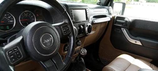2012 Jeep Wrangler Unlimited Sahara