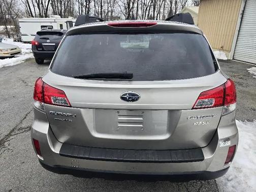 2014 Subaru Outback 2.5i Premium