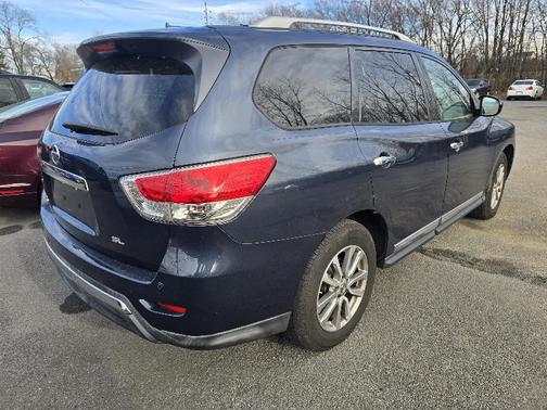 2014 Nissan Pathfinder SL