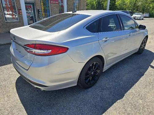 Silver 2017 Ford Fusion SE