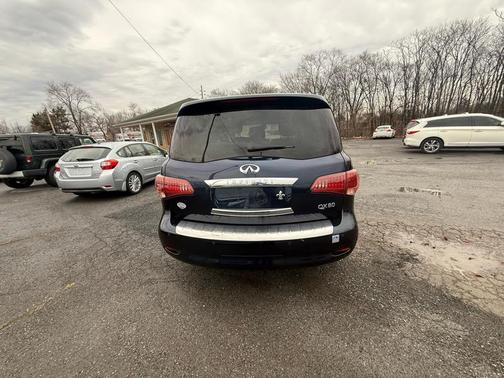 2016 INFINITI QX80 Base