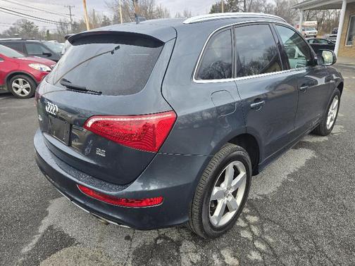 2011 Audi Q5 Premium Plus