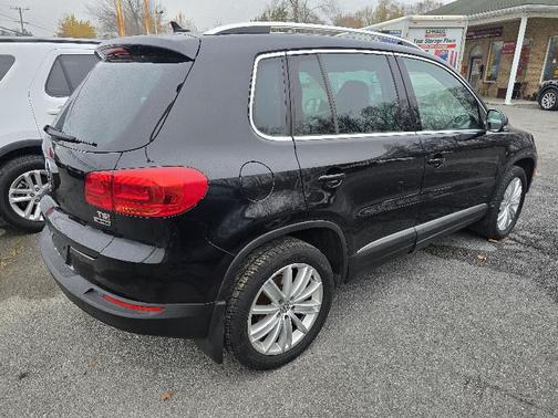 2016 Volkswagen Tiguan R-Line