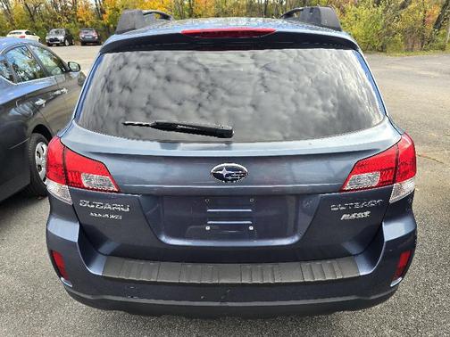 2013 Subaru Outback 2.5i Premium