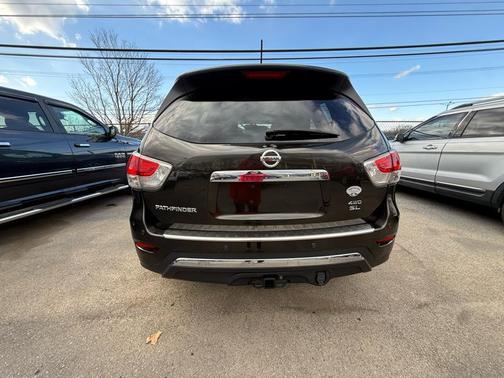 2015 Nissan Pathfinder SL